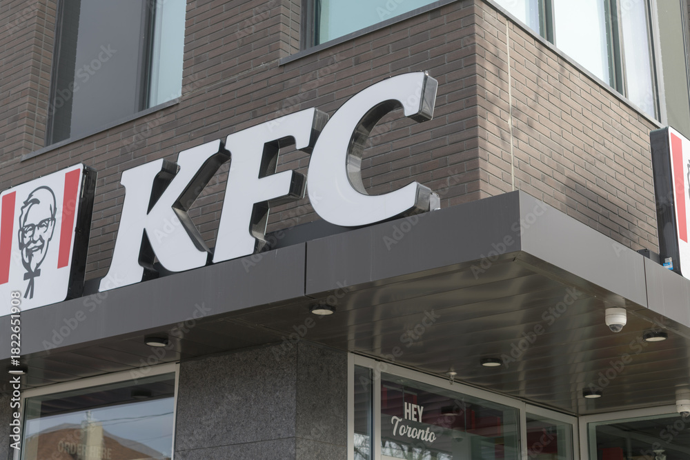 Fototapeta premium close-up of KFC sign at 1928 Eglinton Av W, Toronto