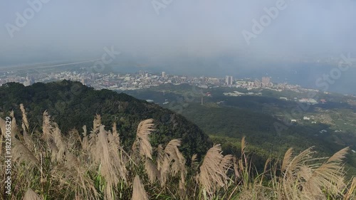Guanyin Mountain: Tough Guys Lead the Way in the Scenery, New Taipei City, Taiwan
