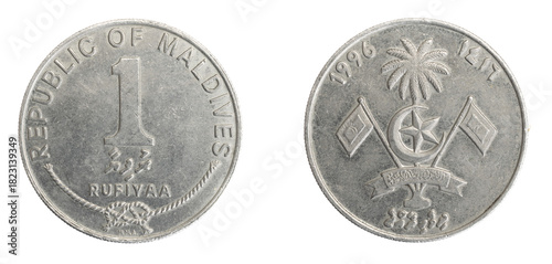 Fototapeta Naklejka Na Ścianę i Meble -  Maldives one rufiyaa coin on white isolated isolated background