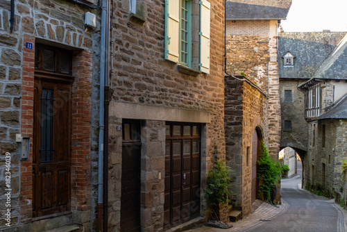 Fototapeta Naklejka Na Ścianę i Meble -  Walking in Uzerche, historical fortified royal patronage medieval town in Correse department, Nouvelle-Aquitaine, France, old houses and narrow streets