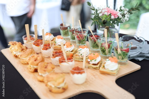 verrine, aliment, table, diners, repas, buffet, banquet, fête, mariage, délicieux, célébration