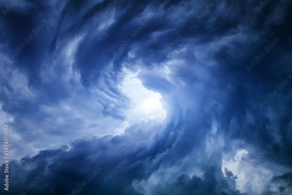 Obraz premium Blurred Swirl in the Clouds