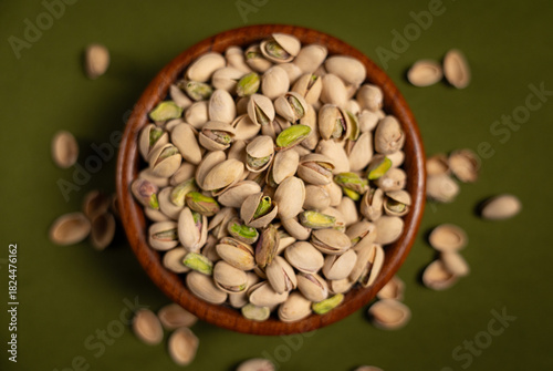 Bol de pistaches, top shot, intérieur, horizontal