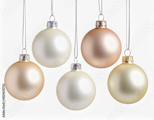 성탄절-크리스마스-크리스마스장식-트리장식-오너먼트-오너먼트 볼-트리 오너먼트-오너먼트 줄-오너먼트 줄장식-오너먼트 가랜드