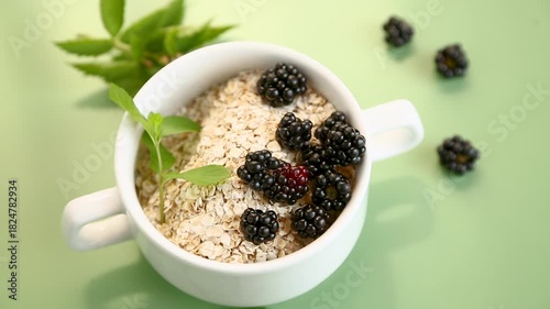 Diet food from oatmeal and fresh fruits