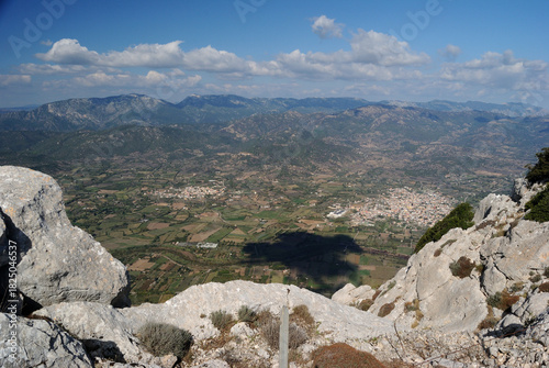 Veduta dei paesi di Loculi ed Irgoli dal monte Tuttavista