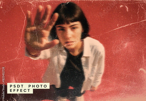 Red And White Vintage Grunge Print Photo Effect