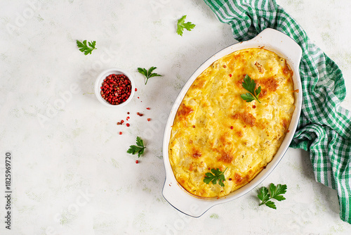 Photos Cauliflower gratin with béchamel sauce and cheese crust