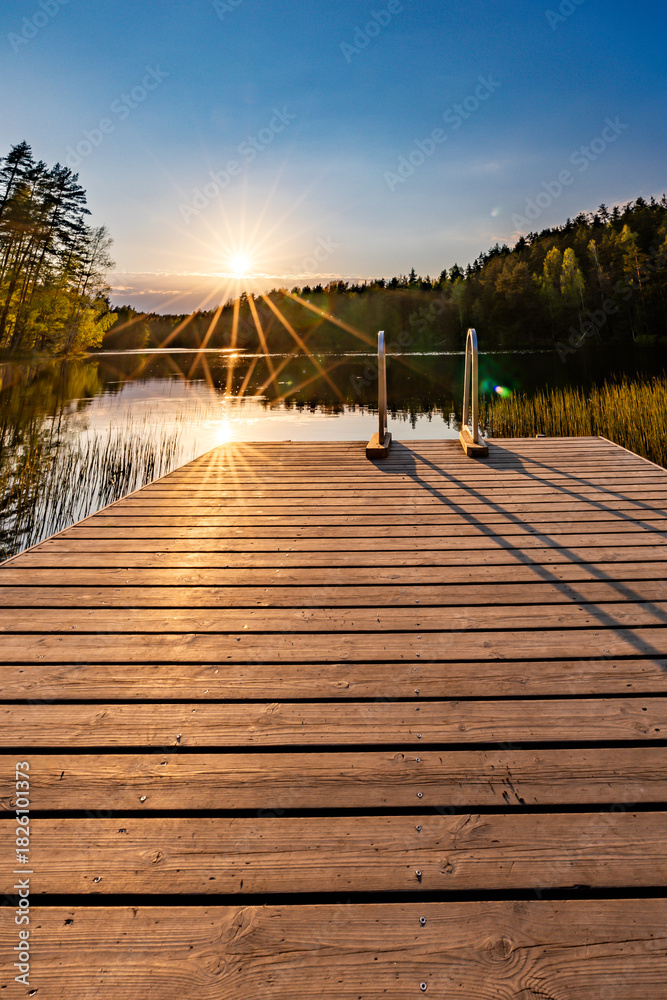 Fototapeta premium wooden bridge over the lake