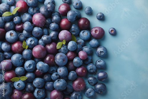 フレッシュベリーの彩り背景 — 食品広告・パッケージ・ヘルシーライフスタイル向けデザイン素材