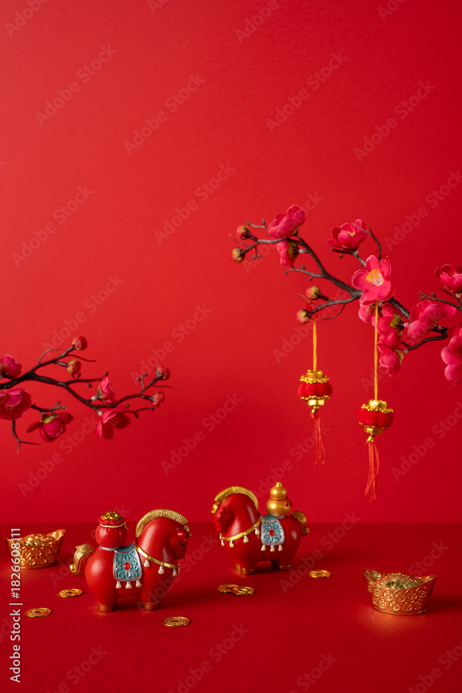 Naklejka premium Side vertical view. Red backdrop with gold ingots and coins, festive horses, and plum blossoms. Bright lanterns hang, symbolizing celebration, prosperity, luck, and blessings