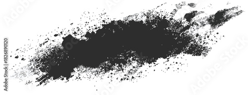 Czarny, rozmyty pociągnięcie pędzlem lub plama atramentu na białym tle, idealna do efektów grunge i tekstur.