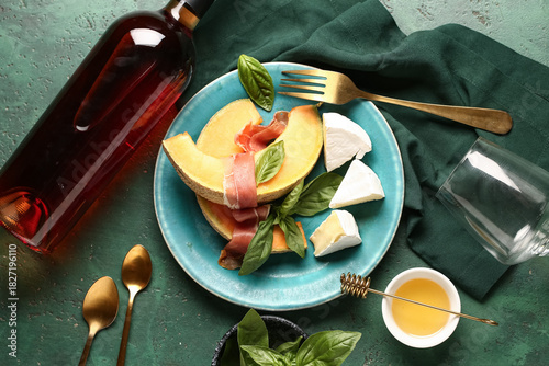 Composition with tasty melo...