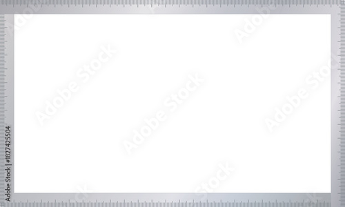 ステンレス製のL字型の定規が重なる長方形のフレーム