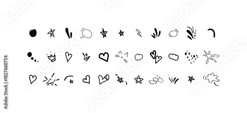 Sketchy crayon speech bubble set with black scribbled texture - hand drawn dialogue boxes, thought clouds  Doodle Elements Set Black White Arrows Hearts Stars Design Graphic Cute, vector Illustration.