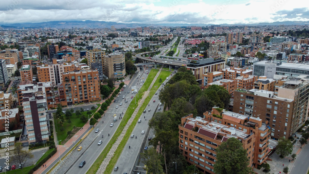 Obraz premium Aerial shots of the city of Bogotá in Colombia.