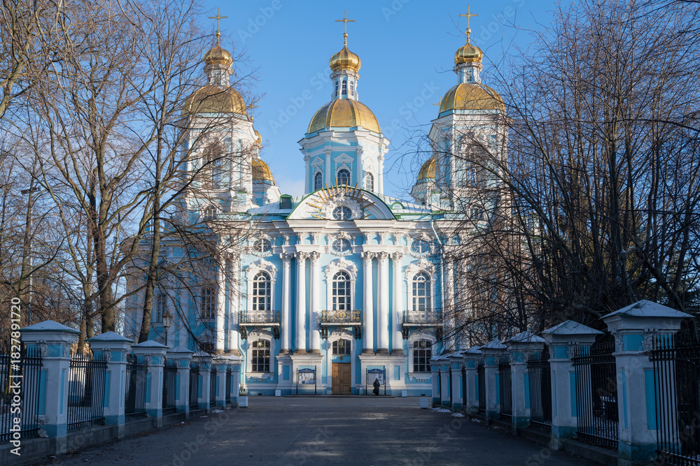 Fototapeta premium A view of the ancient St. Nicholas Naval Cathedral on a sunny December day, Saint Petersburg