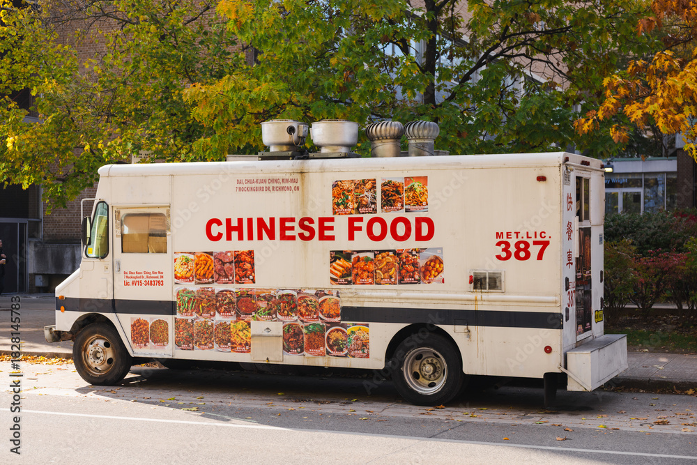 Fototapeta premium Toronto, Canada, 20 October 2025:Chinese food truck parked on city street
