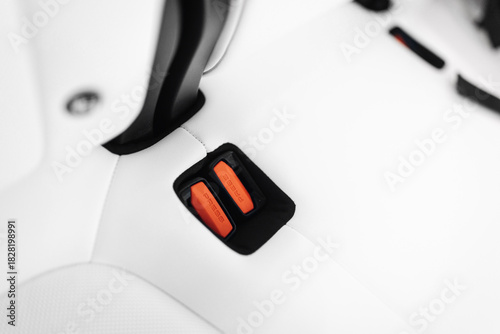 Seat safety clamping in the car