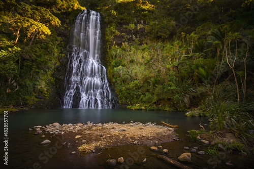 Photos Waterfalls in the Waitakere Ranges at Piha and Kare are