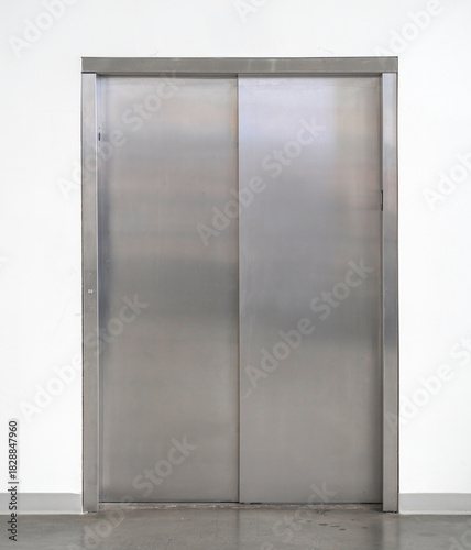 Photos facade view of stainless steel elevator