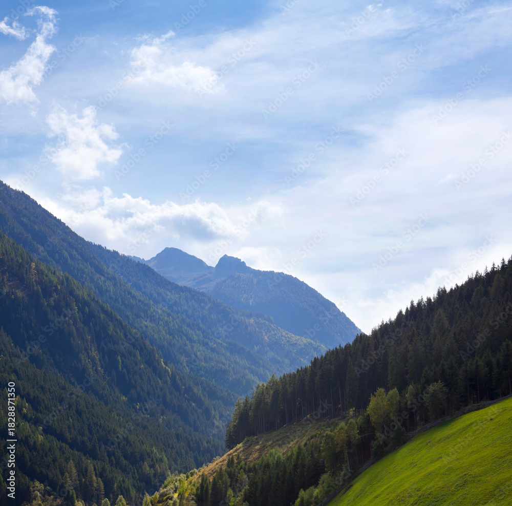 Fototapeta premium Beautiful mountain panorama in the Stubai Valley, Tyrol, Austria