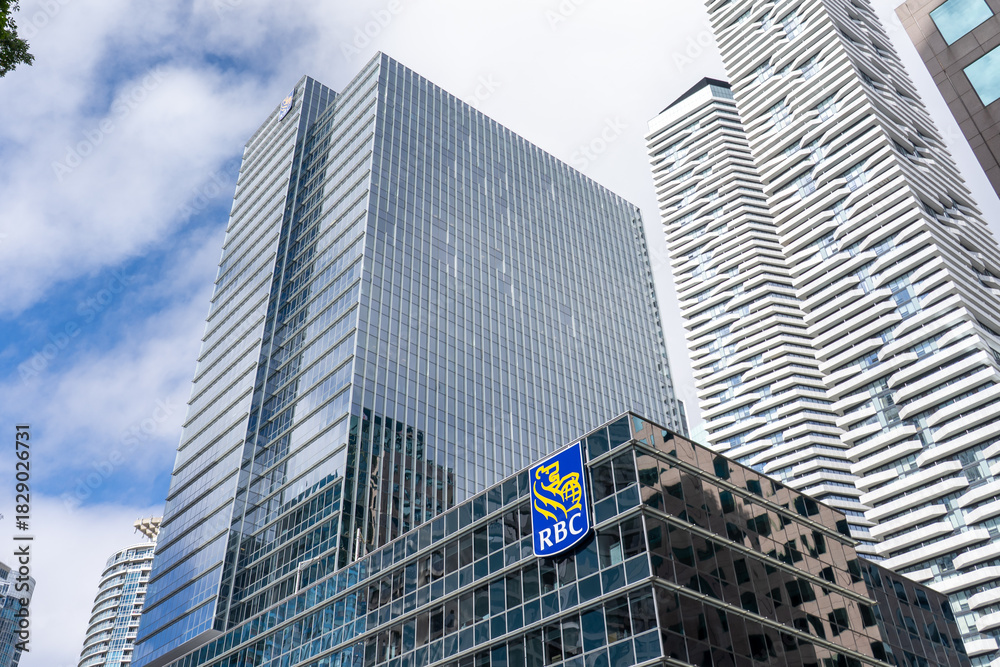Fototapeta premium Toronto, Canada - September 21, 2025: RBC (Royal Bank of Canada) office building in Toronto, Canada. RBC is a Canadian multinational financial services company. 