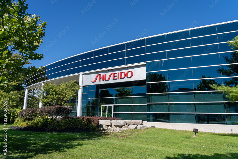 Fototapeta premium Markham, Ontario, Canada - September 21, 2025: Shiseido Canada Inc. head office near Toronto in Markham, Ontario. Shiseido Company is a Japanese multinational personal care company.