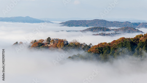 備中松山城 – 天空の山城「現存12天守」の一つで、天守が現存する“唯一の山城”