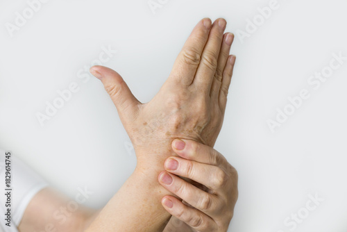 Carpal tunnel syndrome  symptoms and causes. Senior citizen health problem