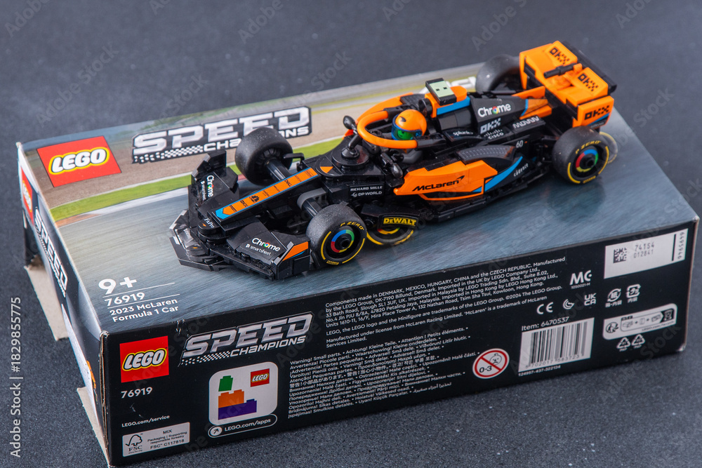 Naklejka premium LEGO Toy racing McLaren Formula 1 speed Car 76919. Ukraine, Kyiv - January 8, 2025.
