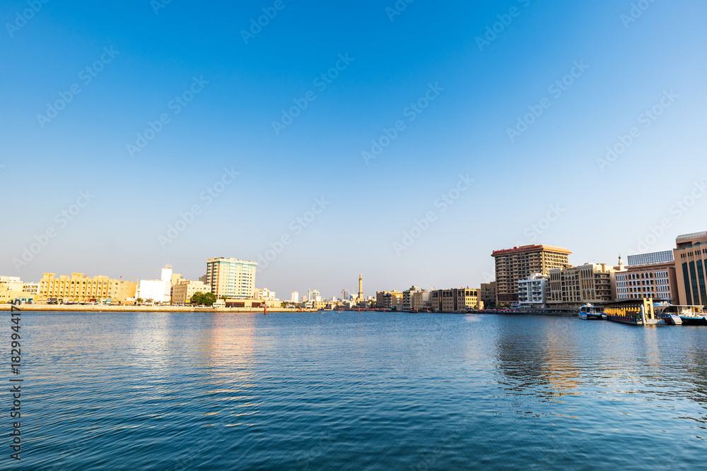 Obraz premium Dubai Creek waterfront view around the historic Old Quarter of Dubai, UAE