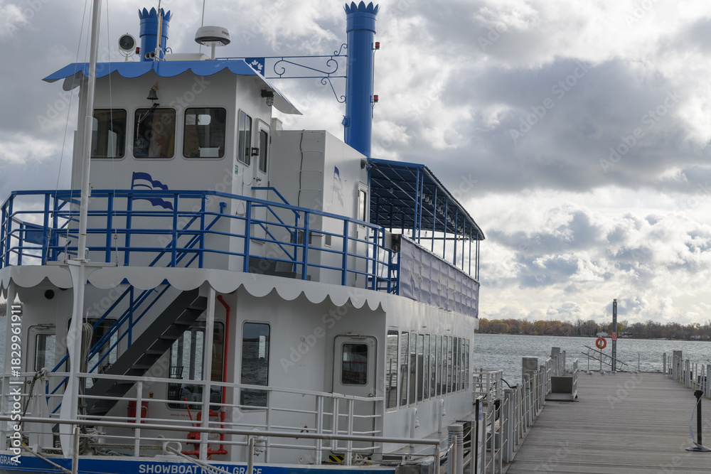 Fototapeta premium Showboat docked in Toronto harbour (part of City Cruises) off season 