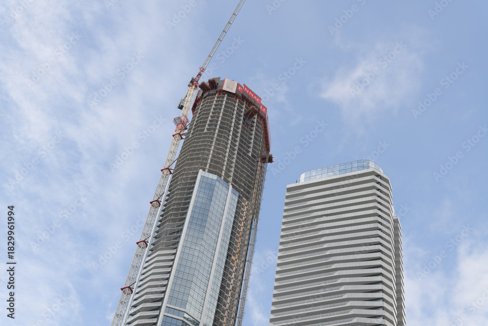 Obraz premium skyward view of SkyTower, a condominium complex, at Pinnacle One Yonge, Toronto