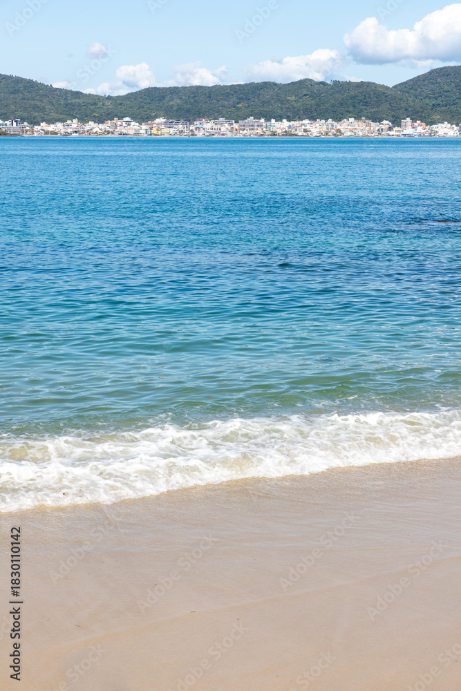 Fototapeta premium Buildings at Bombinhas beach