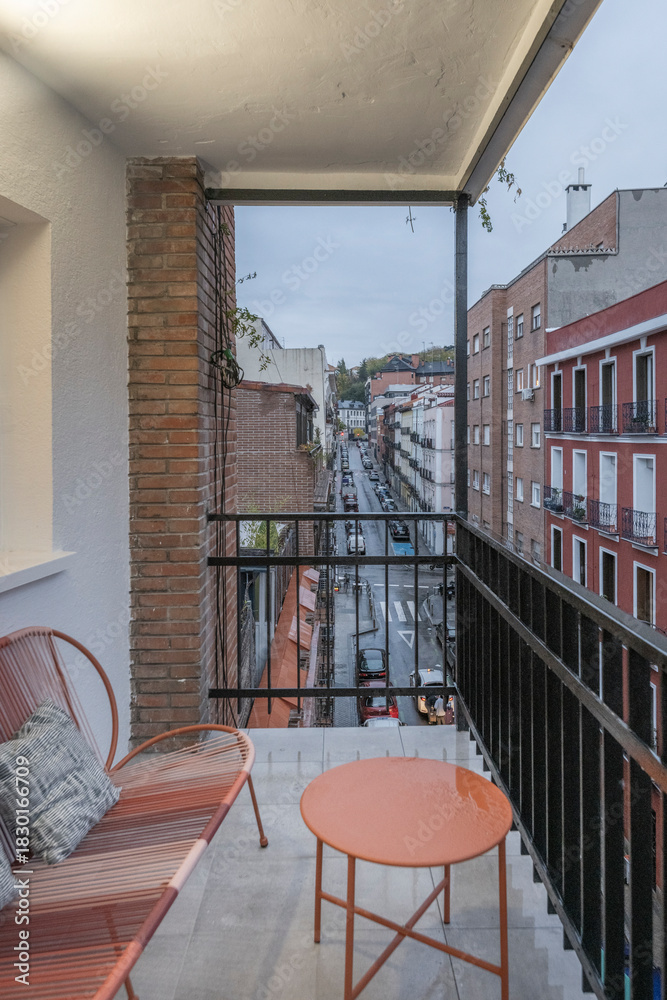 Obraz premium Terrace with a lounge area and bar, ideal for social gatherings with friends during summer evenings