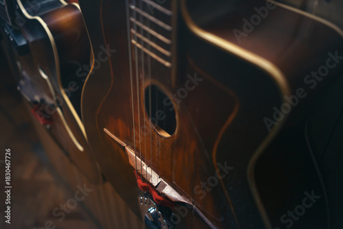 Canvas Print Old acoustic jazz guitar