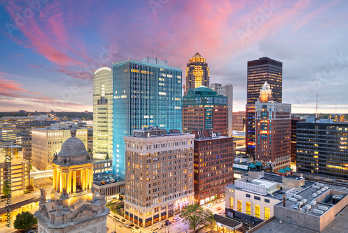 Fotografie Des Moines, Iowa, USA Skyline at Dusk 1912