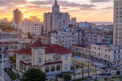 Canvas Print Aerial view of the city of Havana at sunset