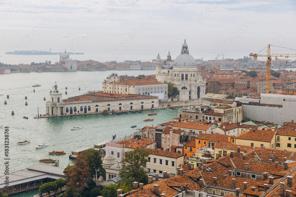 Obraz premium Grand Canal, Venice cityscape with Santa Maria della Salute