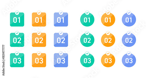 緑色とオレンジ色と青色の3色で構成された、角丸四角形と円形の数字アイコンセット、チェックマークが上部に付いた01から03までのランキングやステップを表すベクターイラスト