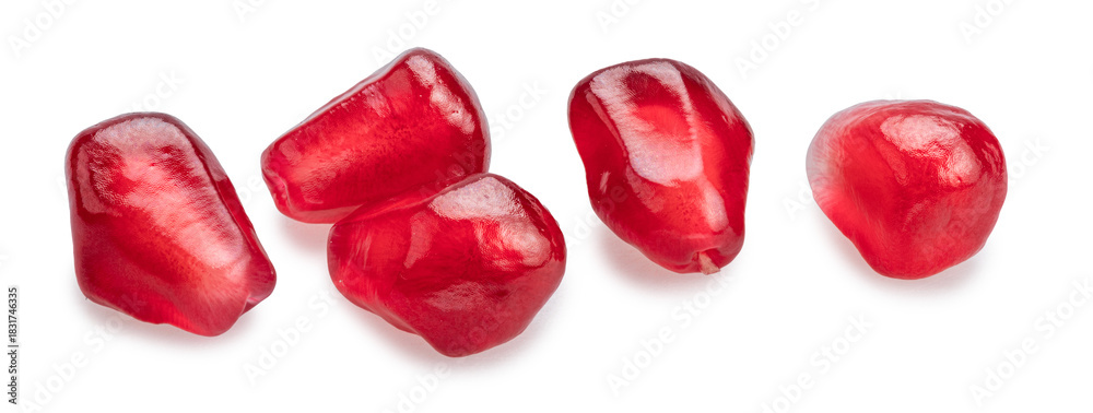 Fototapeta premium Pomegranate seeds isolated on a white background. Clipping path.
