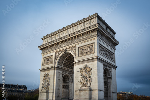 L'Arc de Trimphe à Paris Place Charles De Gaulle