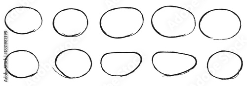 Hand drawn circle highlighter line sketch set. Vector marker circular lines, doodle round circles for message note mark design element. Pencil or pen bubble sketch set. Vector