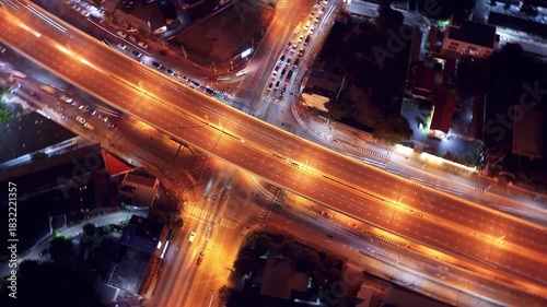 Expressway, Self-driving autonomous electric cars of the future with elements move along a busy traffic intersection. Artificial Intelligence, Car Scan, GPS Tracking, Smart Roads, IoT, highway	