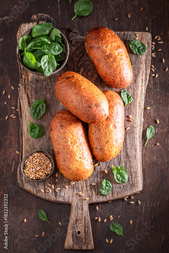 Eco and tasty spinach buns ...