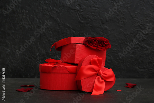 Romantic red gift boxes wit...