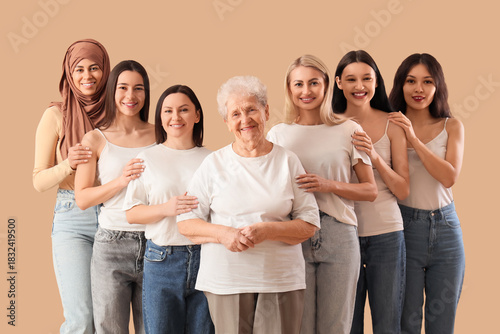 Group of beautiful women hu...