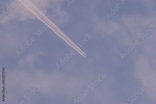 優空と飛行機雲