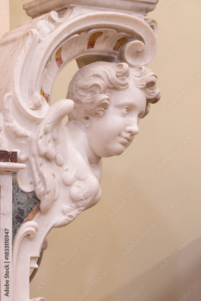 Naklejka premium SALERNO, ITALY - OCTOBER 6, 2025: The detail of angels from baroque main altar of church Chiesa della Santissima Annunziata by Matteo Bottiglieri from 16. cent.